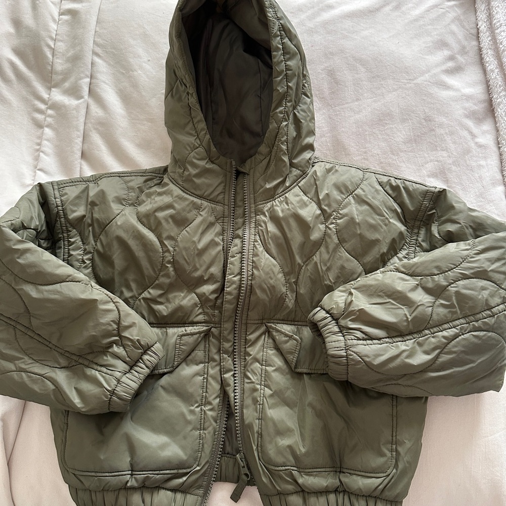 Like new girls jacket size 6-7